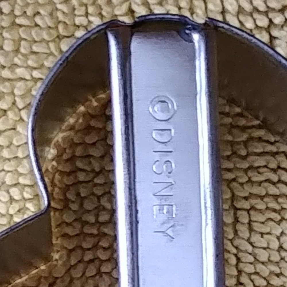 Mickey Mouse Cutter - Picture 2 of 5